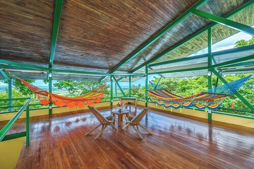 Breathtaking Ocean-View House Surrounded by Nature 