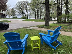 Property grounds - Lake View Home in Spirit Lake (Spirit Lake)