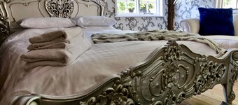 Luxury 9 Bed Manor House Hot Tub Cinema Room Skytv