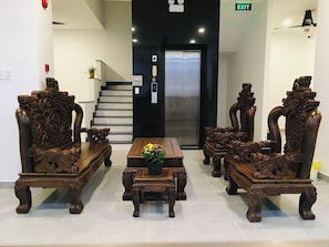 Lobby sitting area - Kalia Hotel (Phu Quoc)