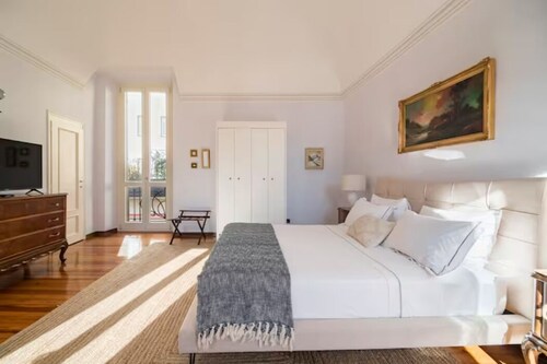 In Biella's Historic Center - Large, Luxurious, Multi-family Design Apartment