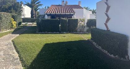 Menorcan house for families in front of the beach with WIFI and air conditioning