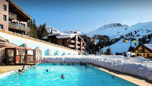 Piscine extérieure, piscine chauffée