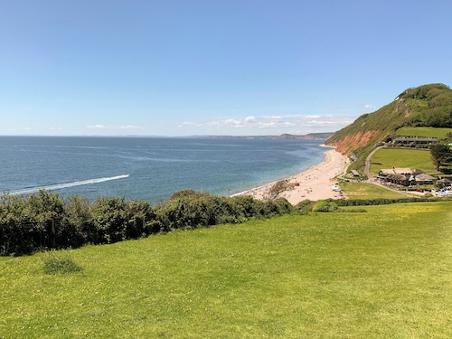 2 bedroom accommodation in Branscombe
