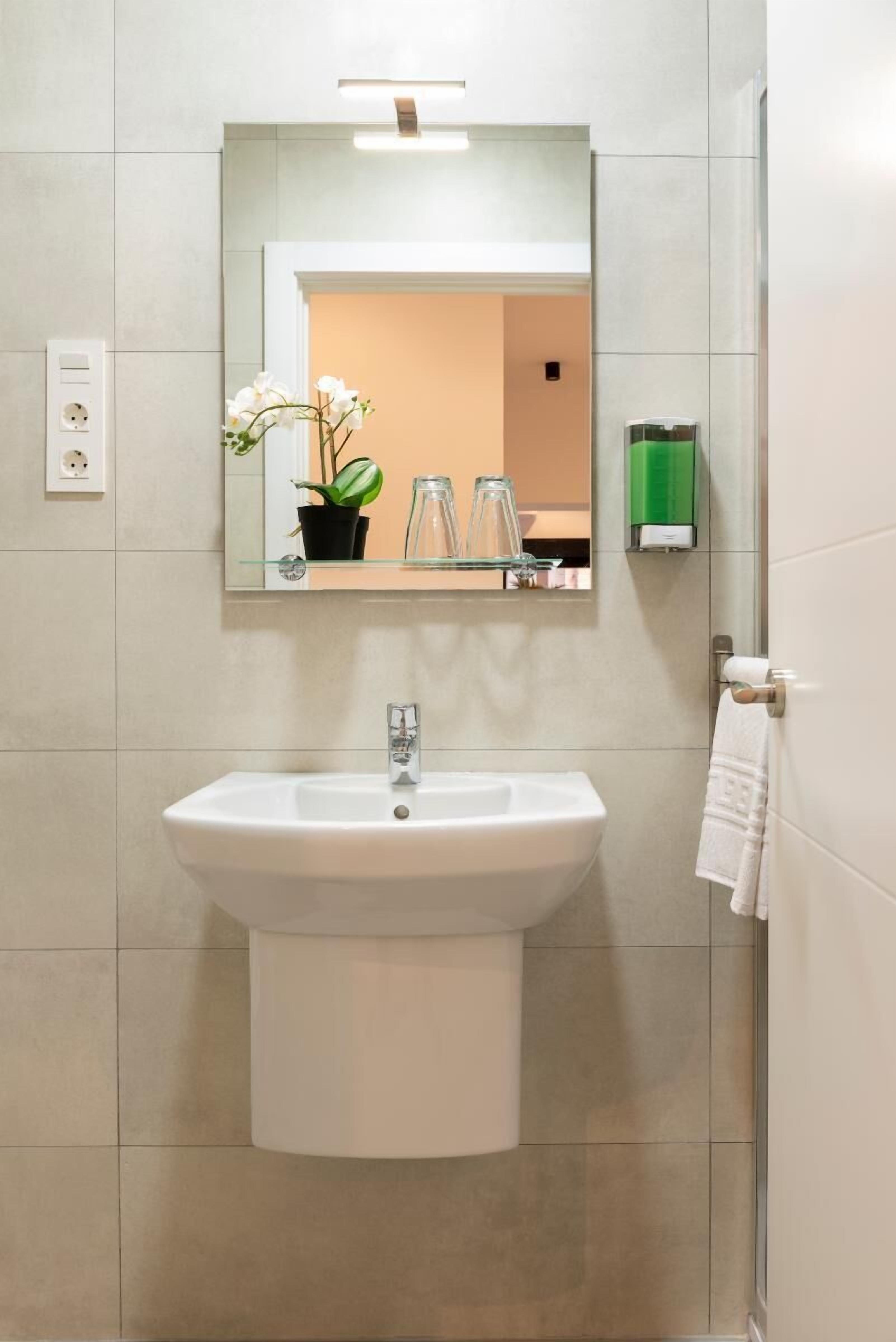 Photo - Bilbao ROOMS & KITCHEN Zorroza