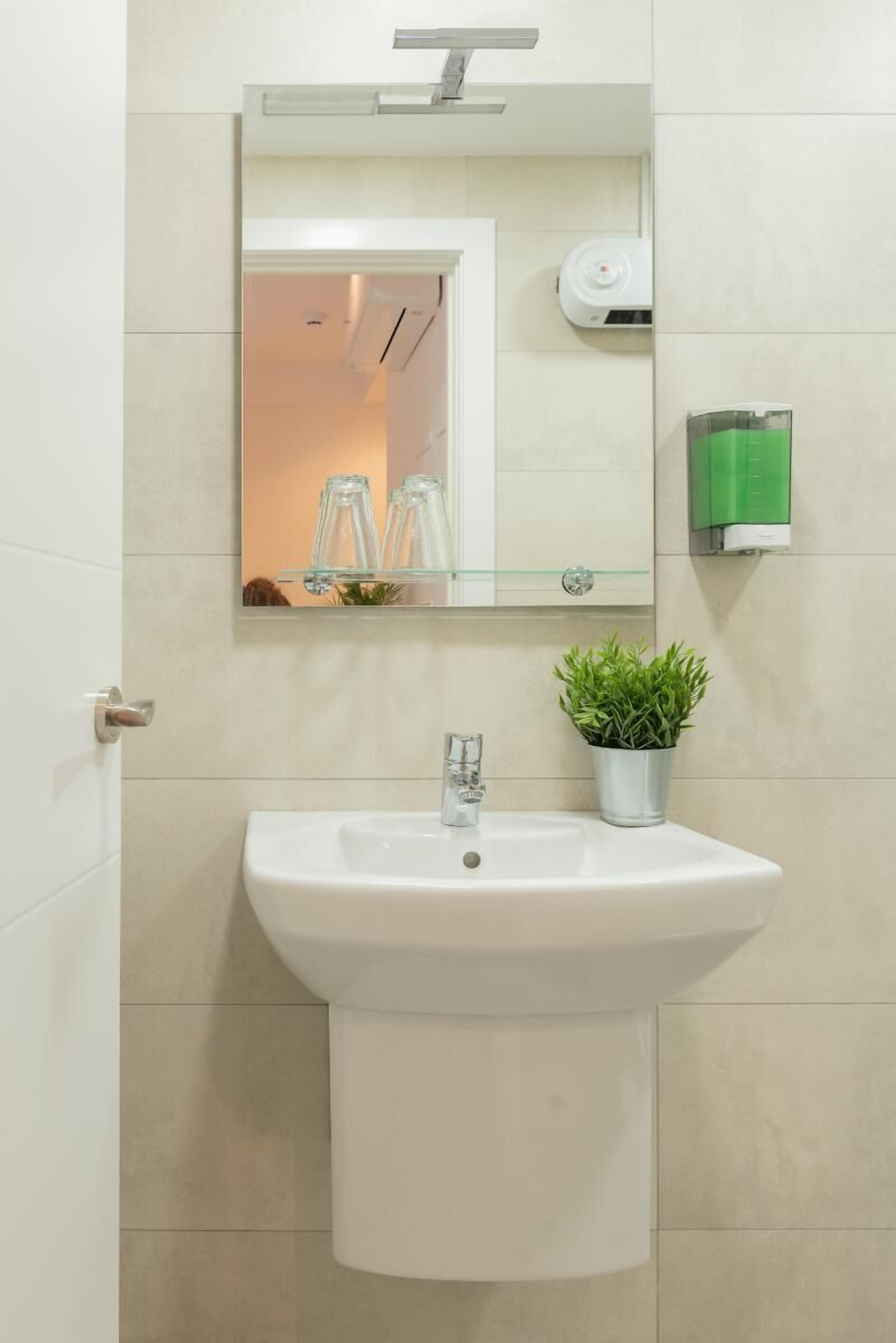 Photo - Bilbao ROOMS & KITCHEN Zorroza