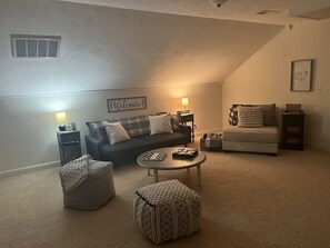 Smart TV, fireplace