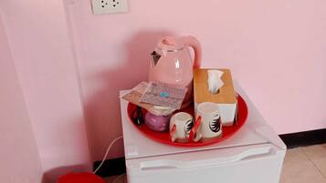 Fridge, microwave, electric kettle, cookware/dishes/utensils