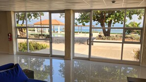 Lobby - Balcony Breeze @ Bayfront Villas Portmore (Portmore)