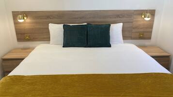 2 bedrooms, iron/ironing board, travel cot, free WiFi