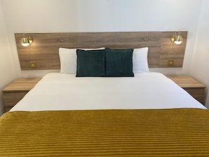 2 bedrooms, iron/ironing board, travel cot, free WiFi