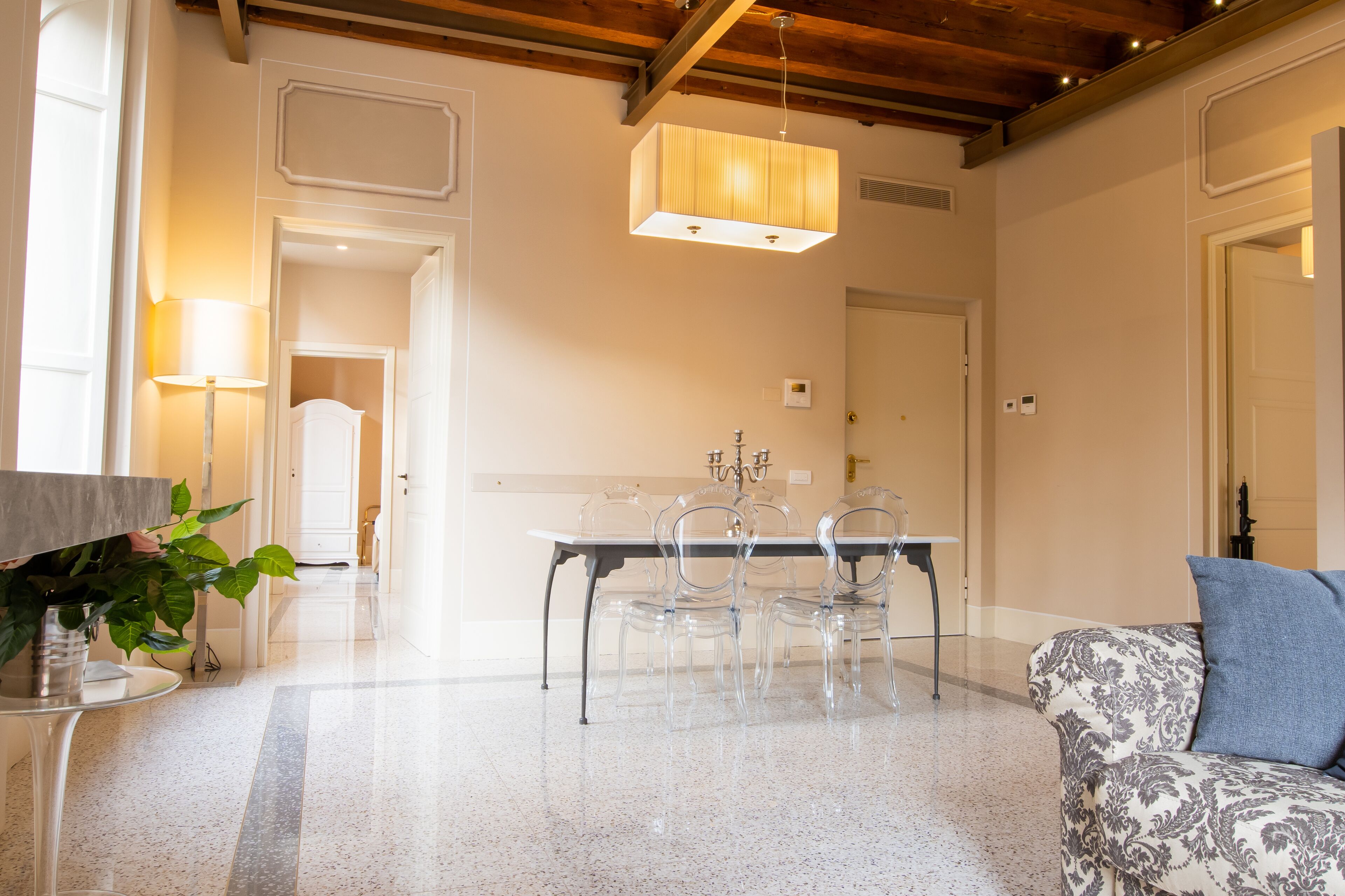 Photo - Noble Floor - Panoramic Luxury Apartment