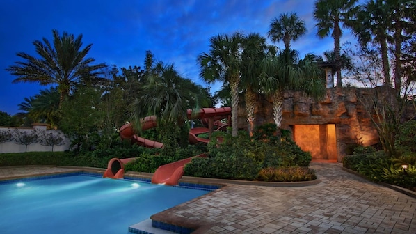 Outdoor pool, a heated pool