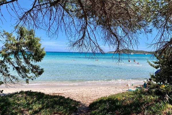 Plage de Pinarellu à Ste Lucie de Porto-Vecchio à 1h15 en voiture