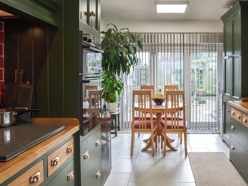 3 bedroom accommodation in Mablethorpe