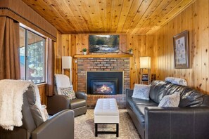 Unclassified image, 2 of 11, button - Elk Haven (Cabin 101) (Greer)