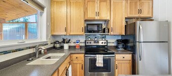 Greer Cozy Cottage (Cabin 103)