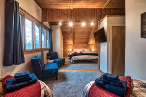 4 bedrooms, WiFi, bed sheets