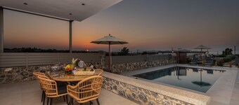 Villa Karydia with private pool