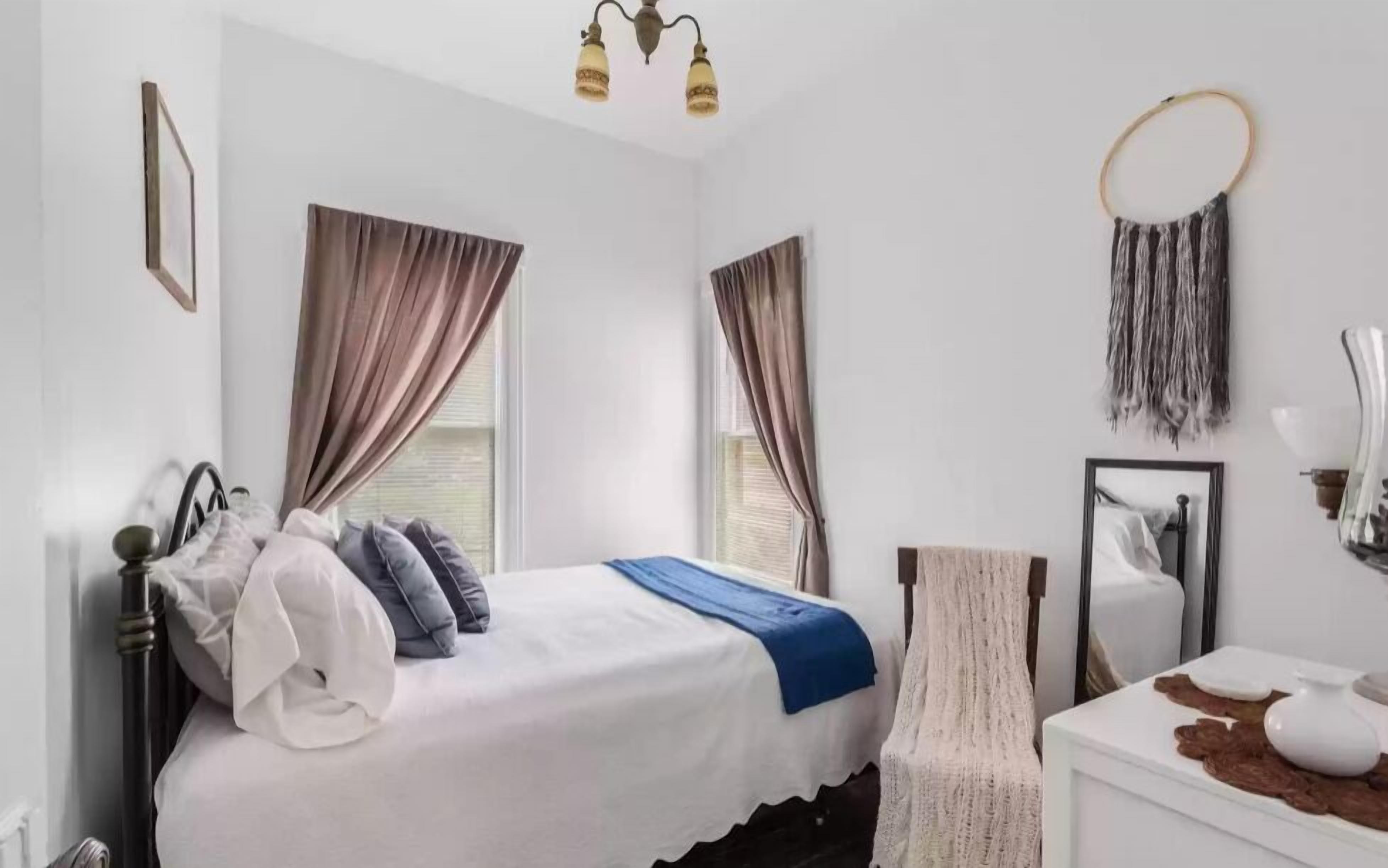 3 chambres, fer et planche à repasser, Wi-Fi gratuit, draps fournis