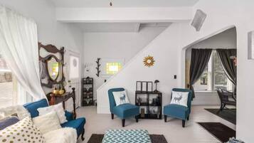 TV connectée, lecteur de DVD, vidéothèque