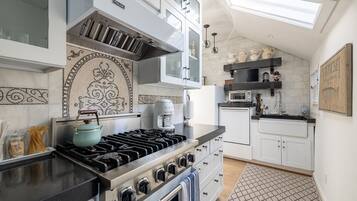 冰箱、烤箱、炉灶、洗碗机