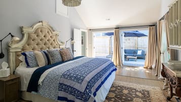 3 多间卧室、客房内保险箱、办公桌、熨斗/熨衣板