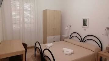 Zimmersafe, kostenloses WLAN, BettwÀsche