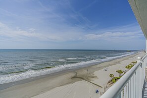 On the beach - Expansive Balcony in Oceanfront Condo (Myrtle Beach)