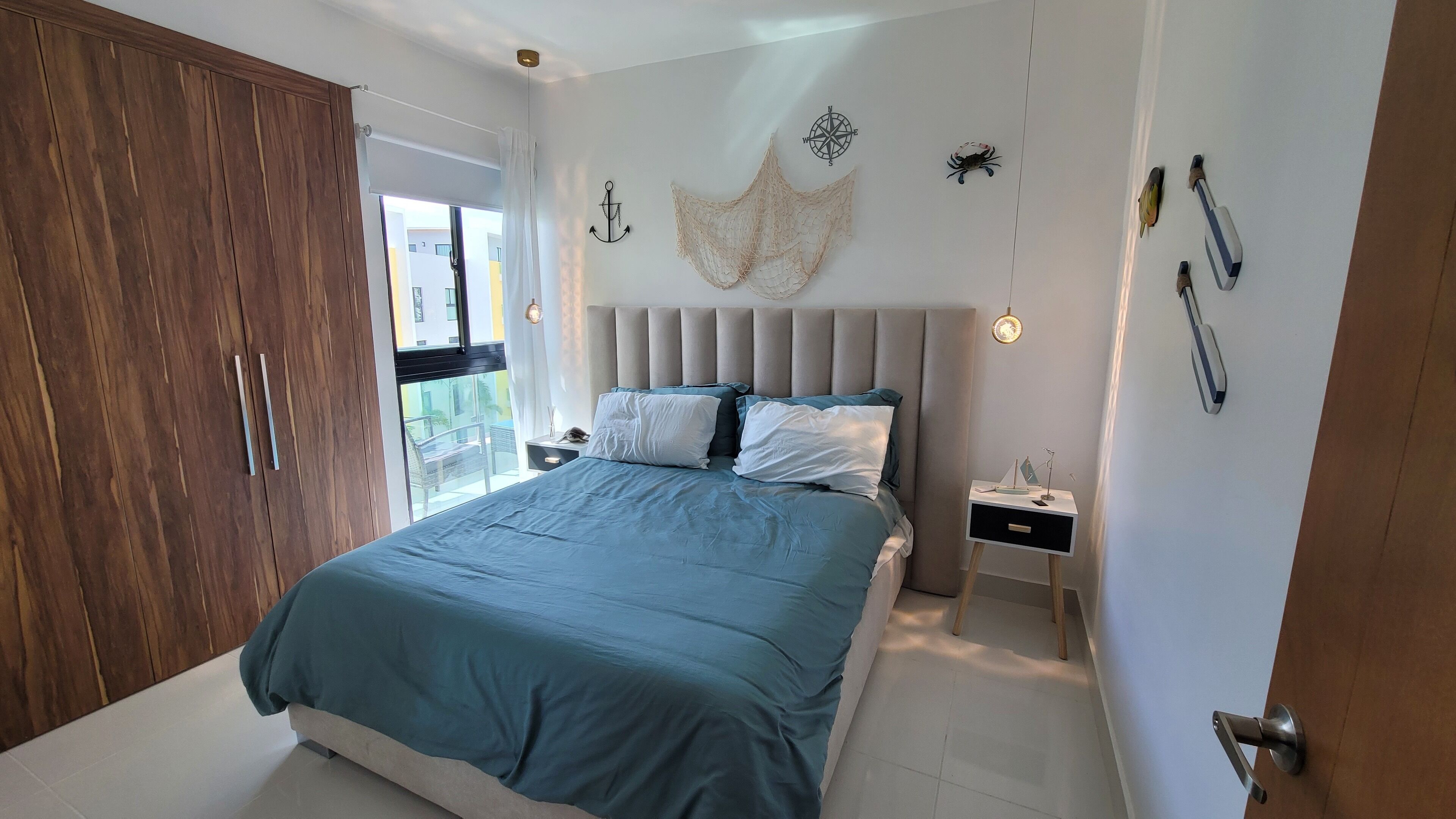 Luxury Condo | 4 bedrooms, premium bedding, pillow-top beds, free minibar items