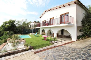 Exterior - Cozy house with pool and splendid sea view (Lloret Blau)