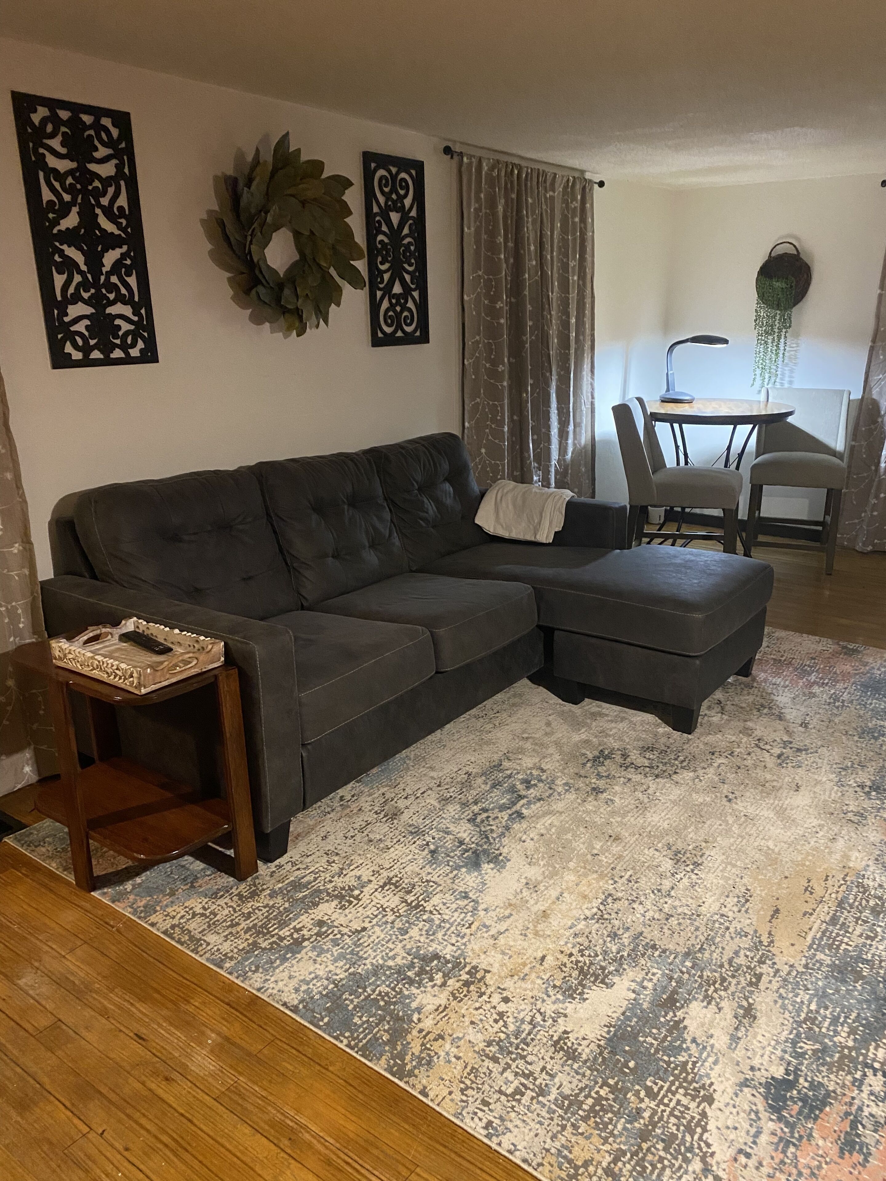 Newly updated Guest House located minutes from Hormel, Mayo and Downtown Austin.