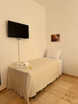 Family Quadruple Room, Beach View | Minibar, free WiFi - Pousada Mahalô (Cruz)
