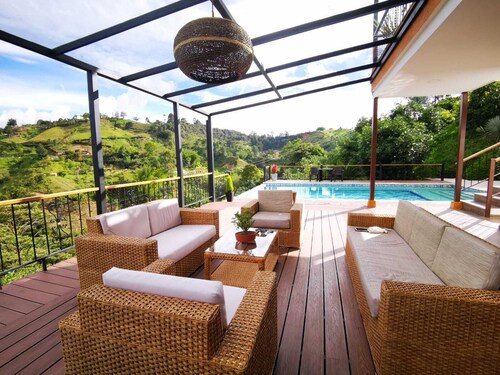 Luxury Villa - Las Palmas in El Penol