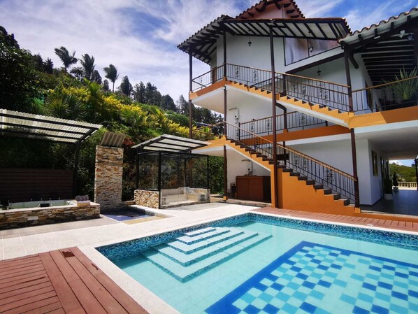Outdoor pool, a heated pool