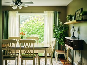 Dining - Bear House Catskills: Private Pool, Pond & Hot Tub (Cairo)