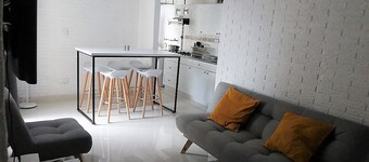 Clean & Convenient 3 Bedroom Apartment - SUBA