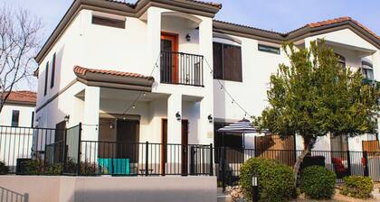 Cozy and Comfortable Desert Retreat close to your Phoenix fun