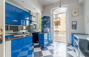 Réfrigérateur, plaque de cuisson, lave-vaisselle