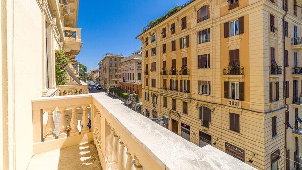 A multi-story building with balconies and a street view. - 4 bedroom stunning apartment in Genova (Genova)