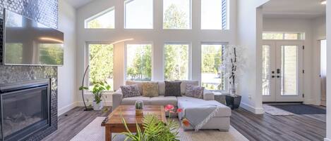 TV connectée, cheminée