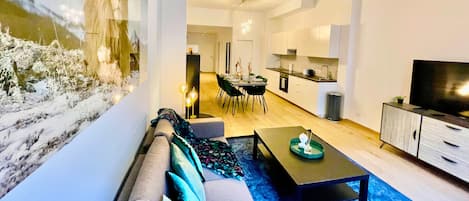 Deluxe Apartment, 2 Bedrooms | Living room