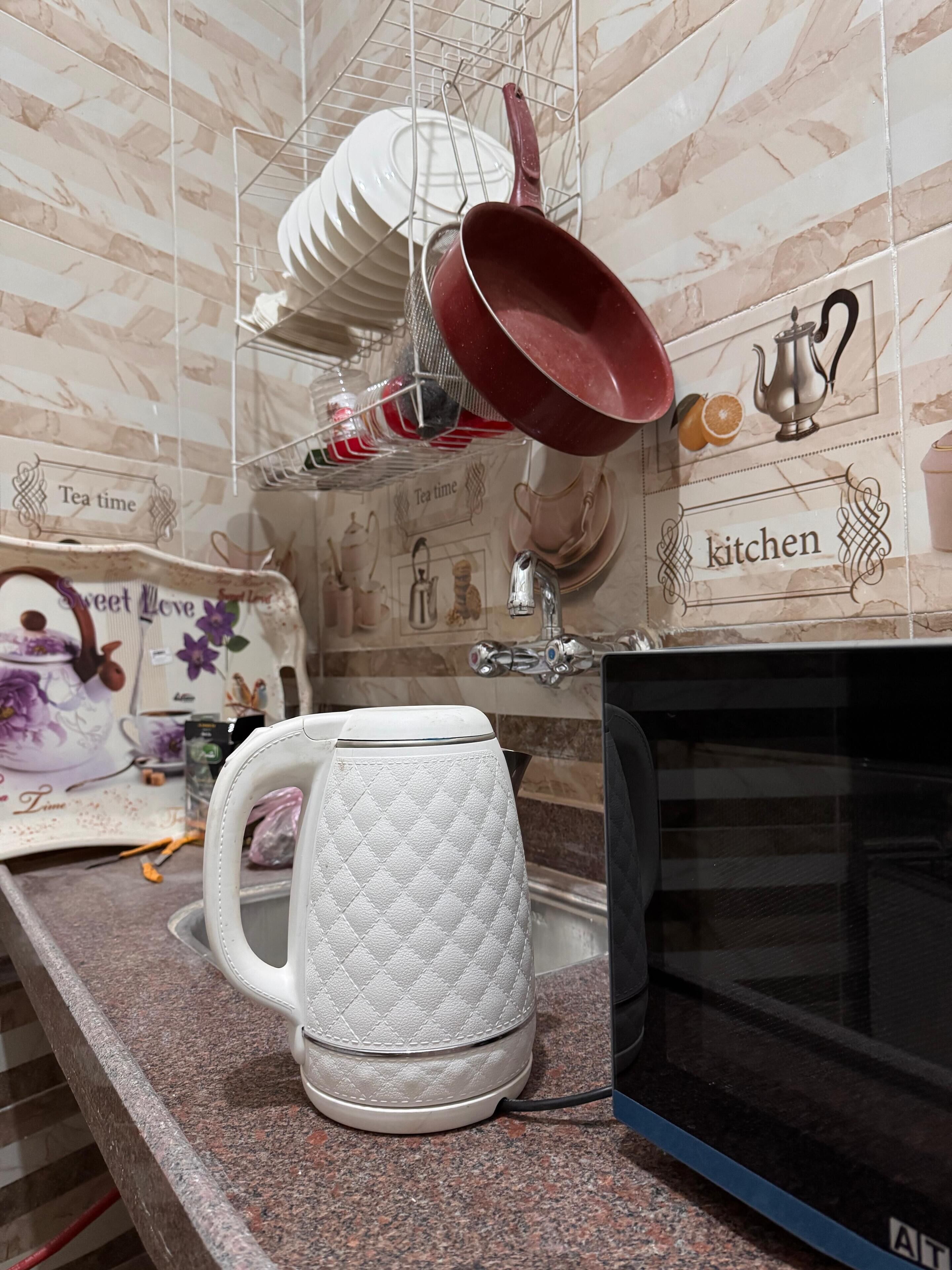 Shared fridge, microwave, oven, stovetop