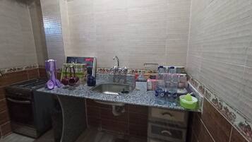 Basic Shared Dormitory | Private kitchen | Fridge, microwave, oven, stovetop