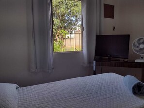 Basic Room - Pousada Jardins (Macaé)