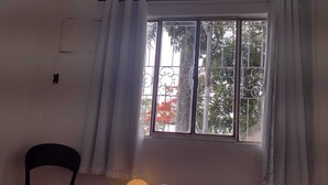 1 bedroom, laptop workspace, free WiFi - Pousada Jardins (Macaé)