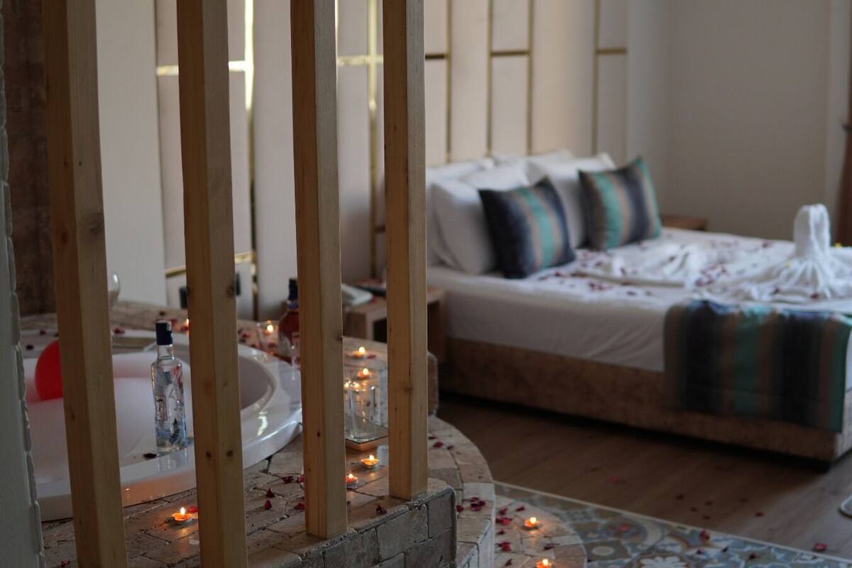 Quarto júnior | Escrivaninha, Wi-Fi de cortesia, roupa de cama