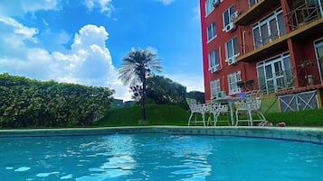 Alberca al aire libre