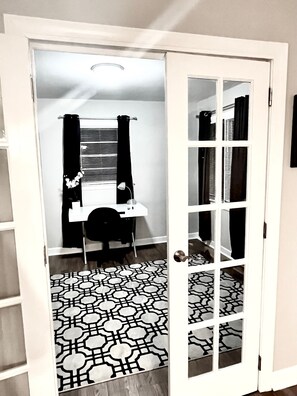 Interior - Vacation Home, 5-Miles from Hanes Mall (Winston-Salem)