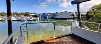 Luxury Island Retreat